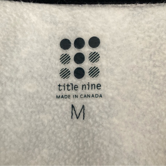 Title Nine 1/4 Zip Jacket Mock Neck Pullover Long Sleeve Workout Warmup Hiking M - Picture 11 of 12